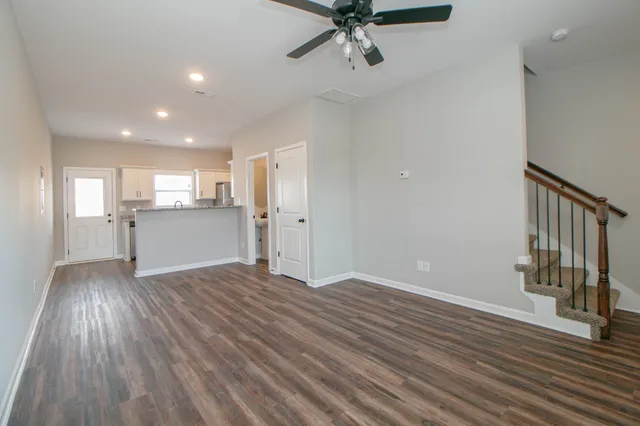 $1,230 | 1115 Hillwood Drive, Unit B1, Clarksville, TN 37040