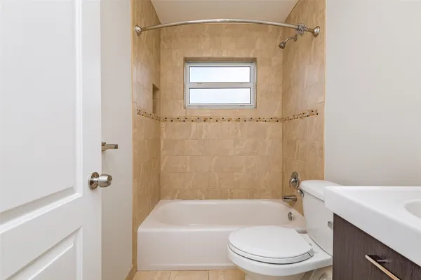 $2,350 | 101 Southwest 2nd Avenue, Boca Raton, FL 33432