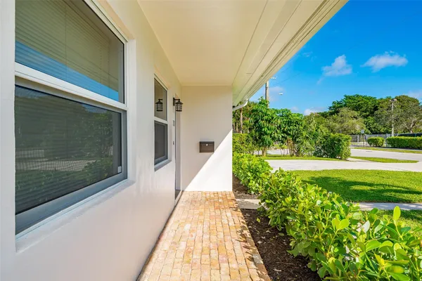 $2,350 | 101 Southwest 2nd Avenue, Boca Raton, FL 33432