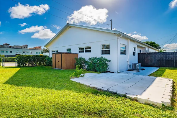 $2,350 | 101 Southwest 2nd Avenue, Boca Raton, FL 33432