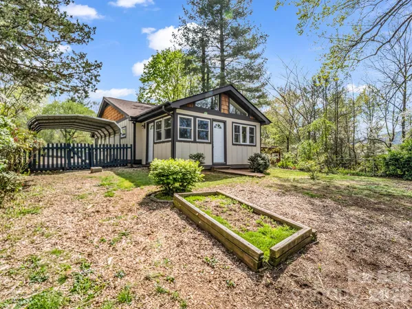 $415,000 | 605 Rhododendron Avenue, Black Mountain, NC 28711