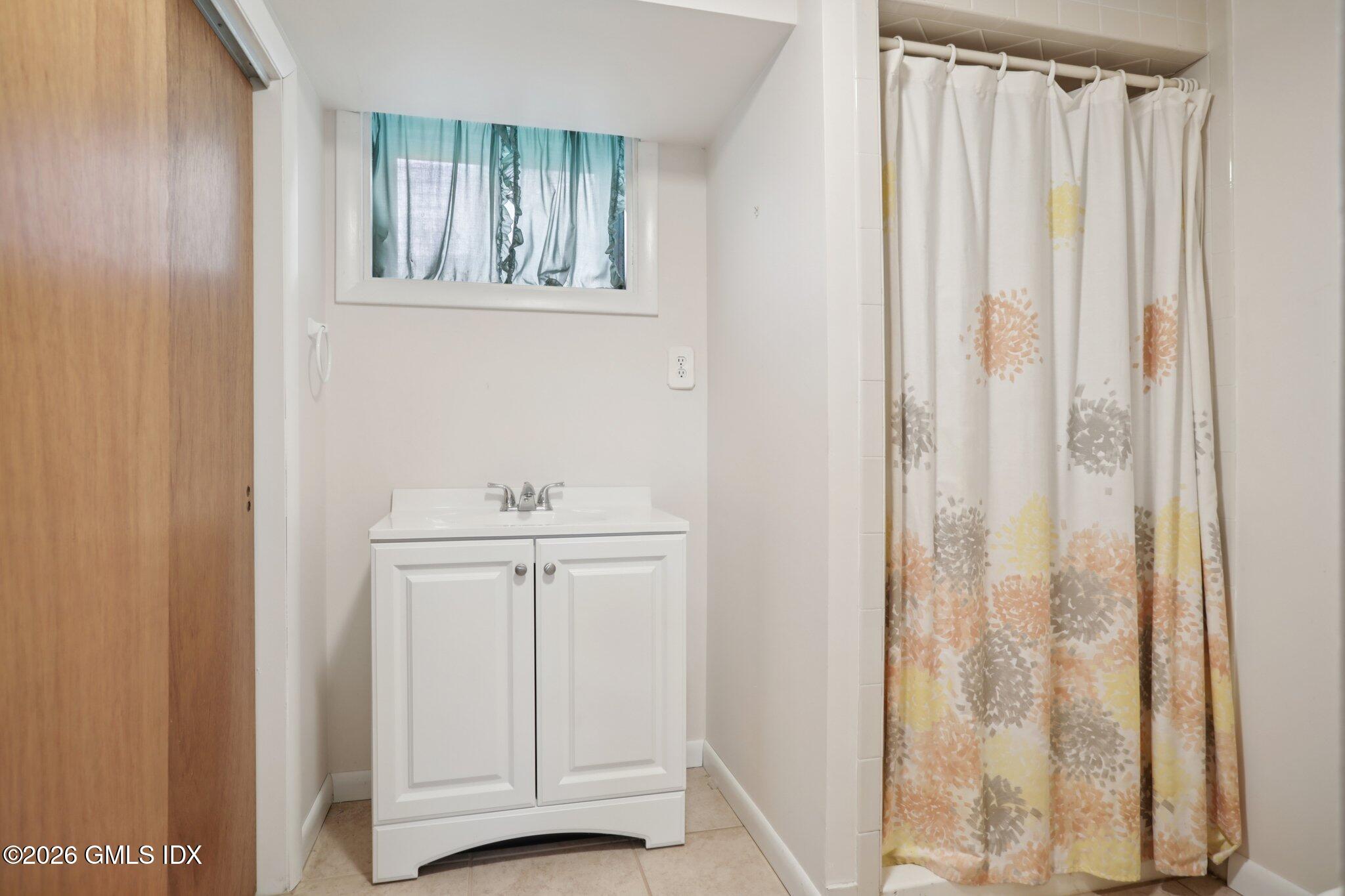 135 North Water Street Greenwich, CT 06830 - Photo 20 of 39 1-web-or-mls-N Water St-S1604-023