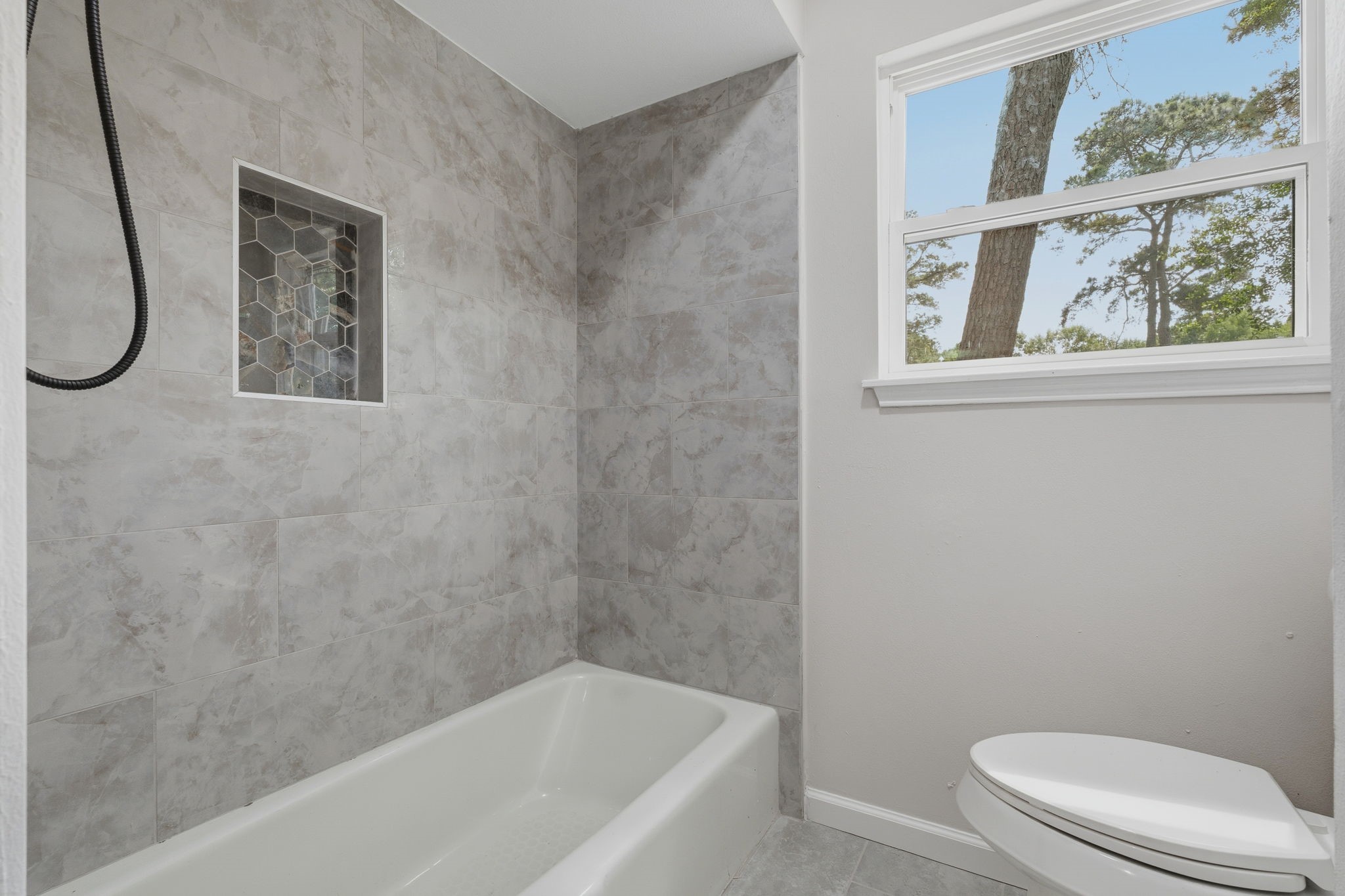8122 Oak Moss Drive Spring, TX 77379 - Photo 29 of 36 Bath 2