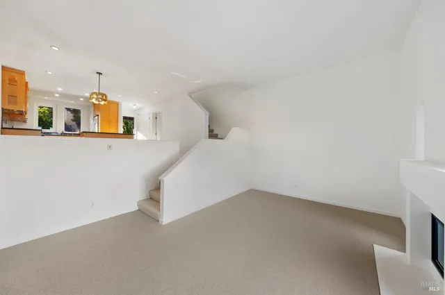 $939,000 | 204 Bay Vista Circle, Sausalito, CA 94965