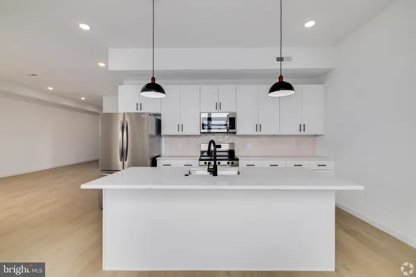$2,155 | 3211 Cedar Street, Unit 507, Philadelphia, PA 19134