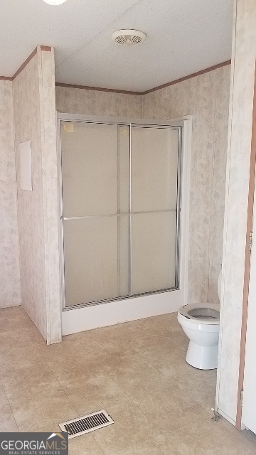 2331 Kesler Road Carnesville, GA 30521 - Photo 39 of 50 a bathroom with a shower