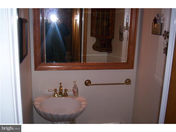 7441 Barclay Road Cheltenham, PA 19012 - Photo 24 of 25 Half Bath