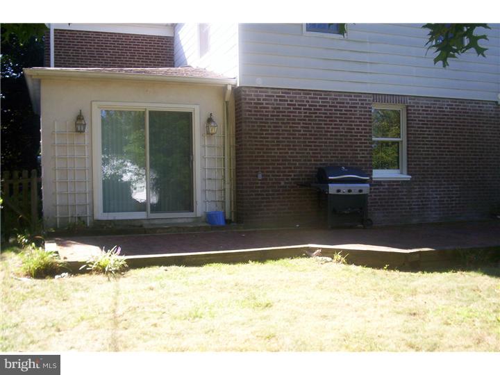 7441 Barclay Road Cheltenham, PA 19012 - Photo 5 of 25 Exterior Back
