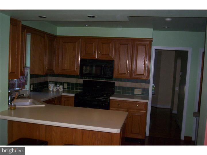 7441 Barclay Road Cheltenham, PA 19012 - Photo 9 of 25 Kitchen