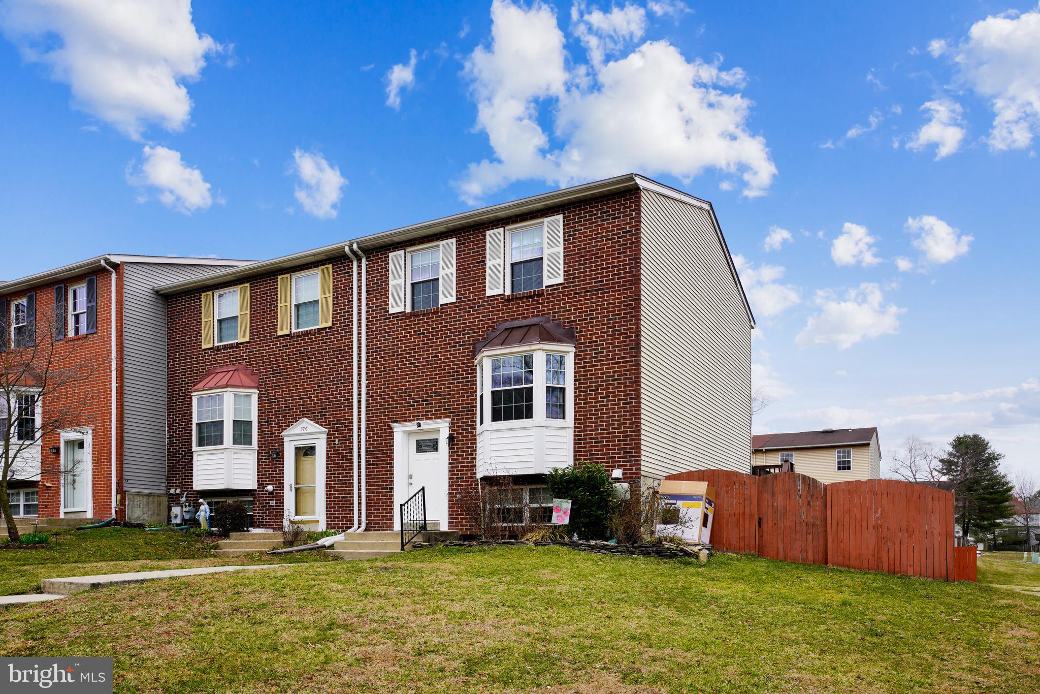 378 Rambling Ridge Court Pasadena, MD 21122 - Photo 2 of 31