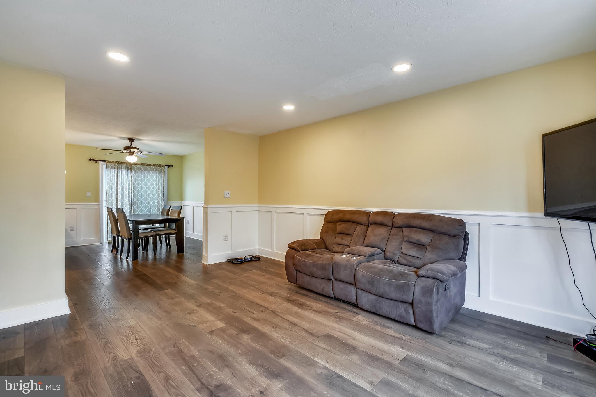 378 Rambling Ridge Court Pasadena, MD 21122 - Photo 4 of 31
