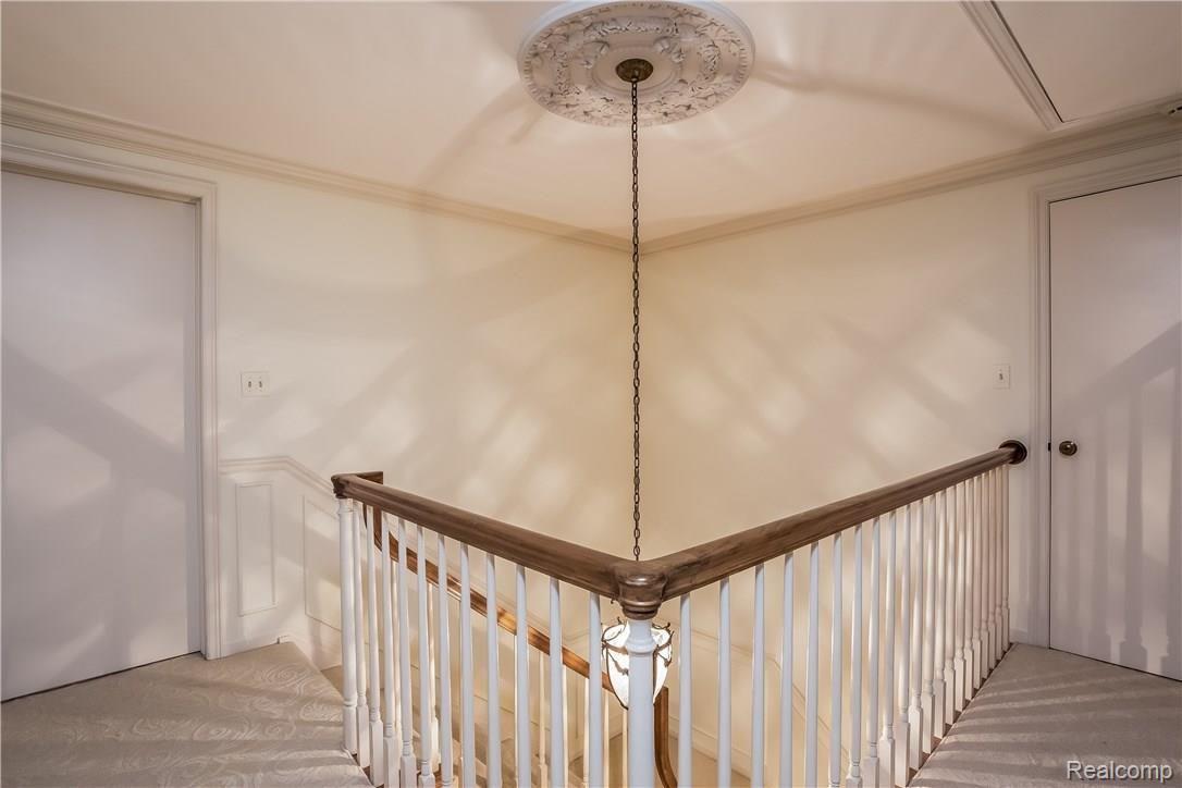 295 Washington Road Grosse Pointe, MI 48230 - Photo 27 of 60 027-Landing-2338029-large.jpg