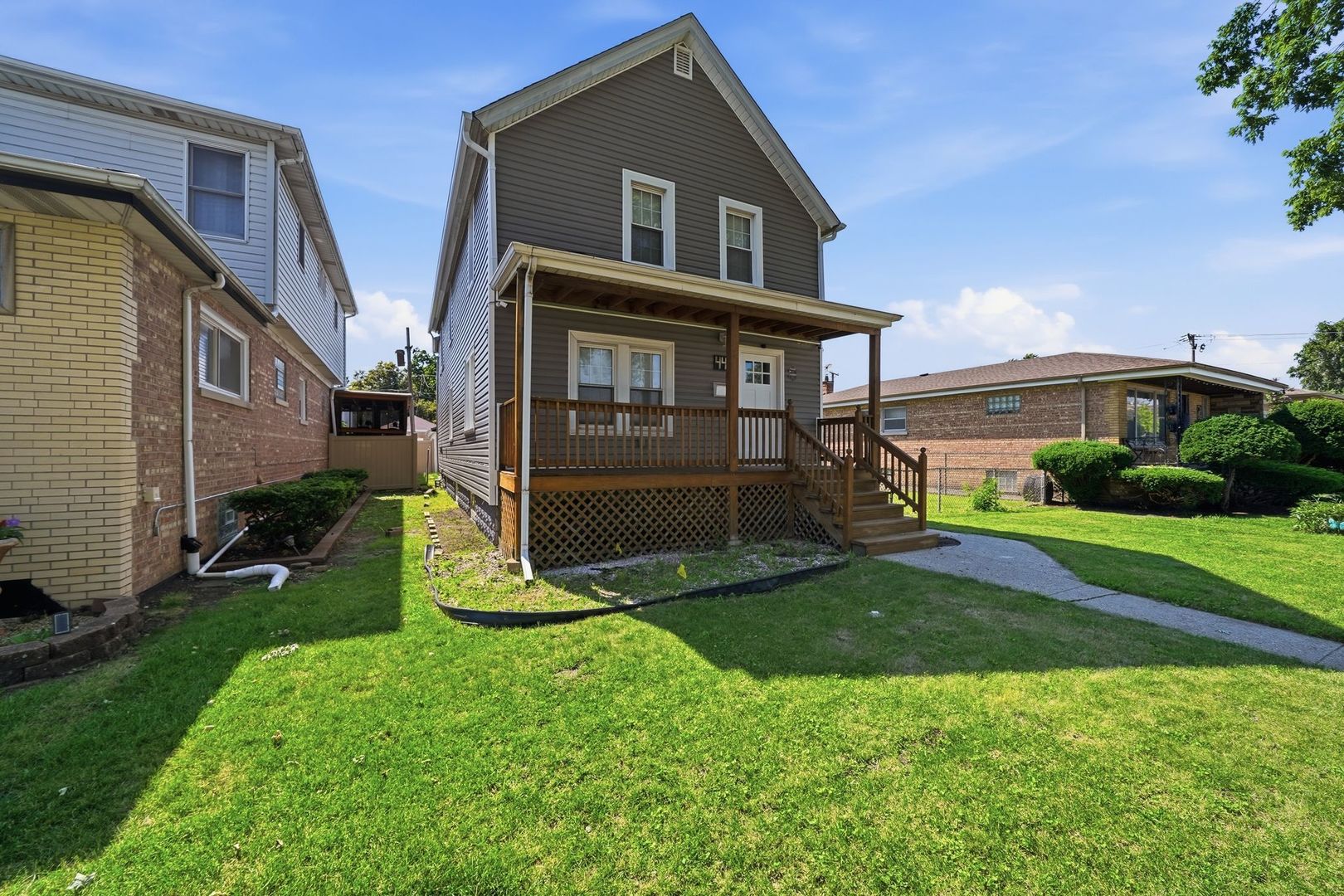 446 Rice Avenue Bellwood, IL 60104 - Photo 2 of 43
