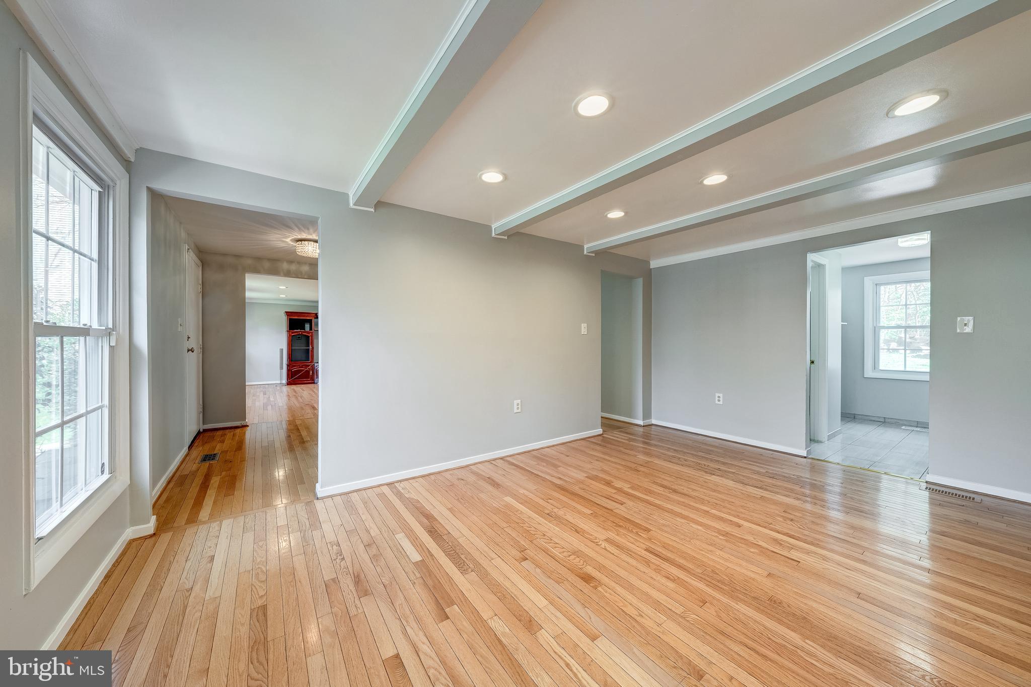 2285 Marginella Drive Reston, VA 20191 - Photo 16 of 53 Family room