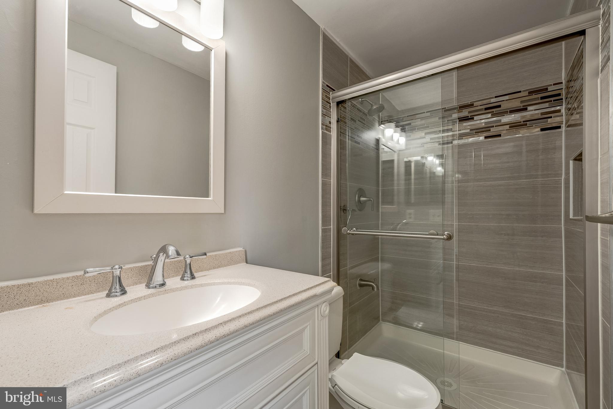 2285 Marginella Drive Reston, VA 20191 - Photo 24 of 53 Primary bath