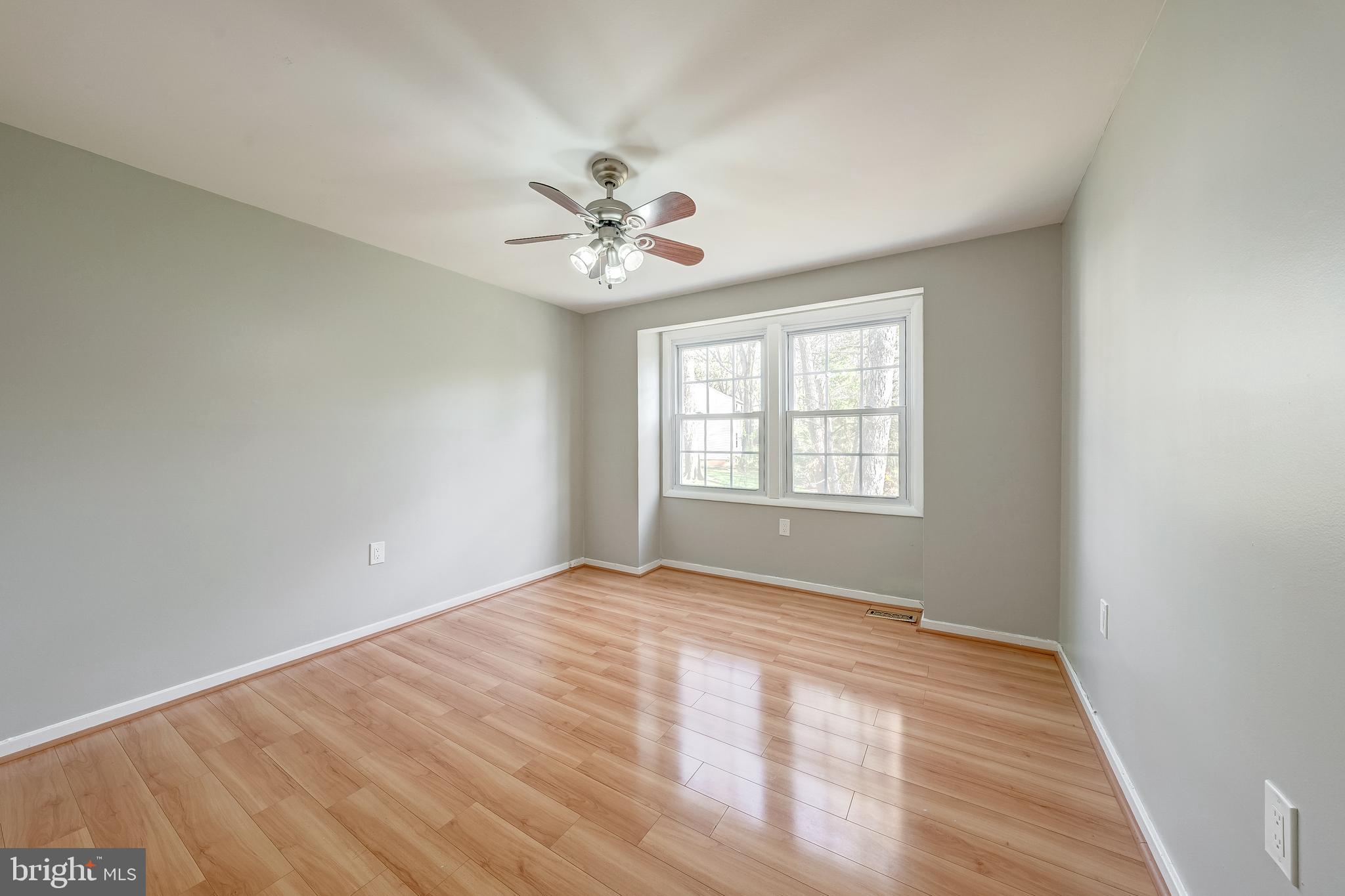 2285 Marginella Drive Reston, VA 20191 - Photo 27 of 53 Bedroom #3