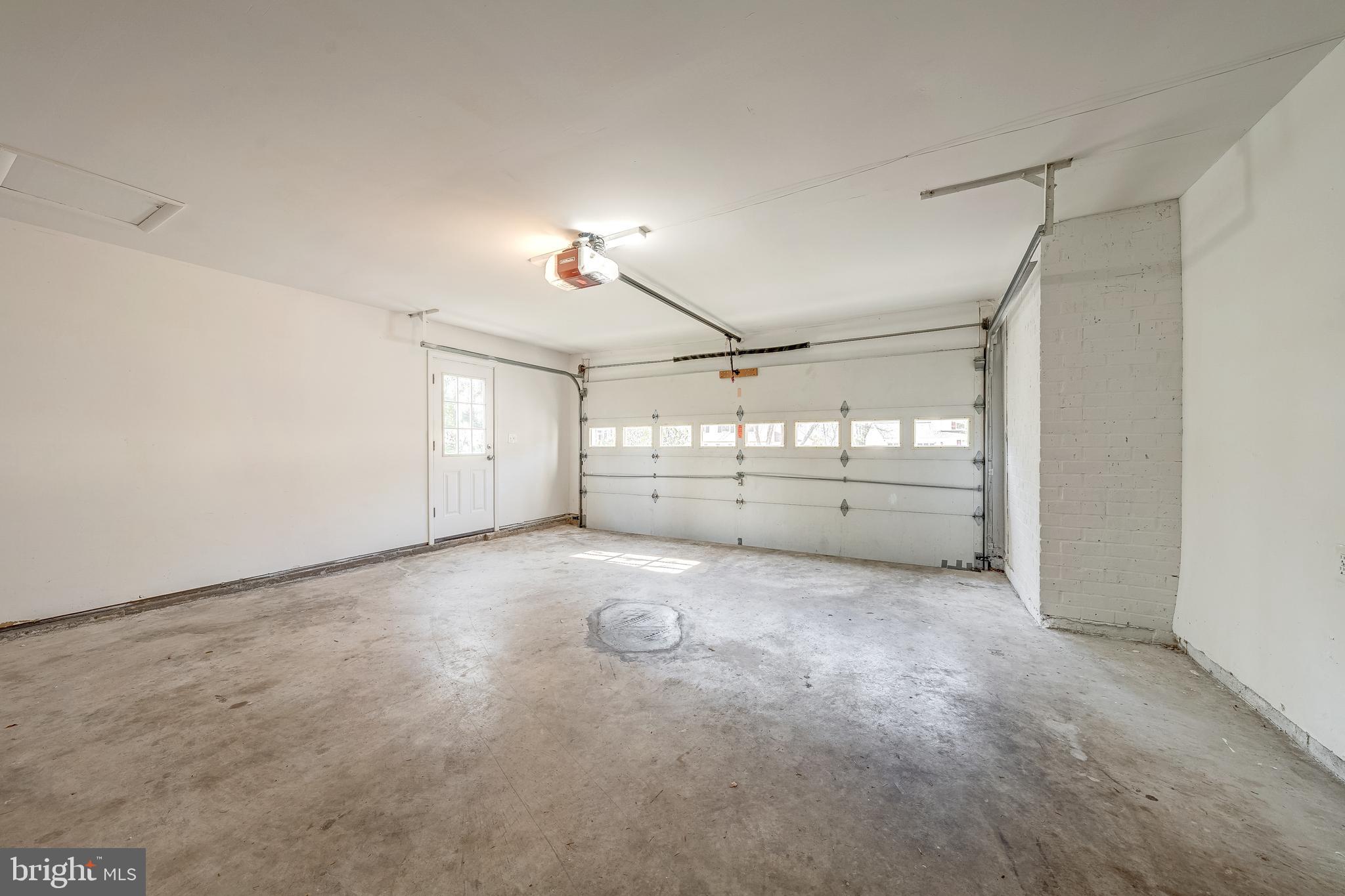 2285 Marginella Drive Reston, VA 20191 - Photo 39 of 53 2 Spacious garage