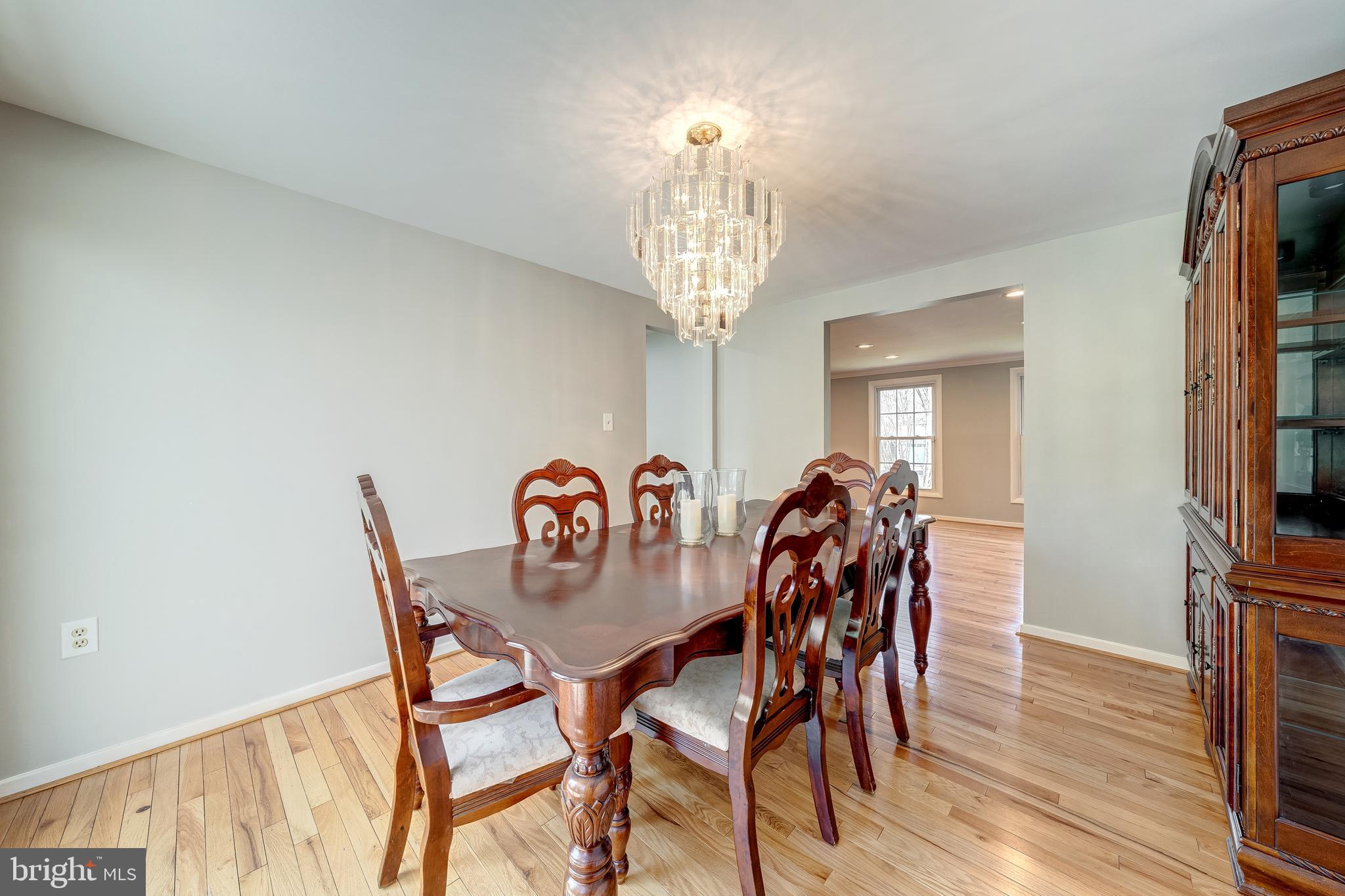 2285 Marginella Drive Reston, VA 20191 - Photo 7 of 53 Dinning