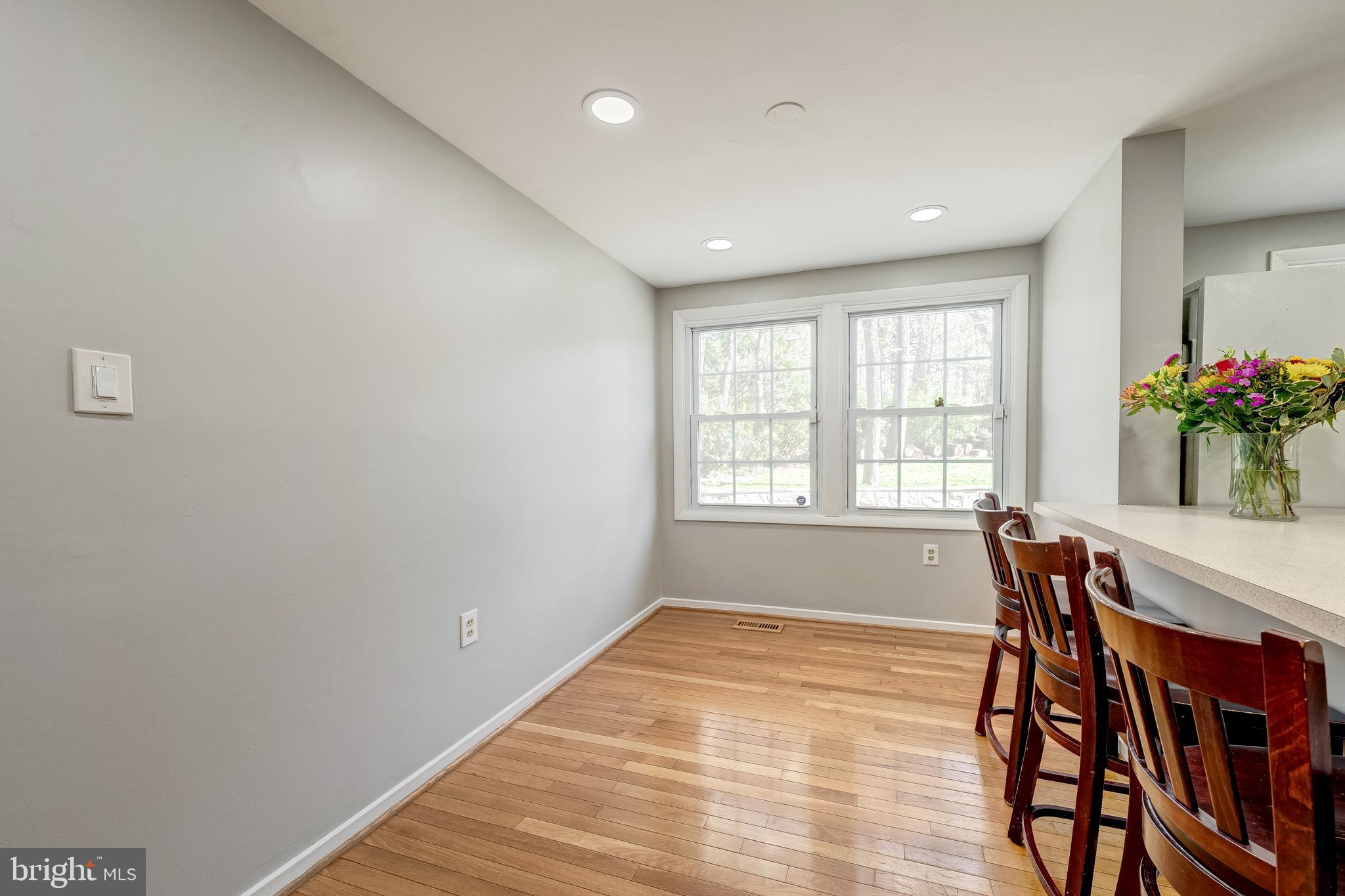 2285 Marginella Drive Reston, VA 20191 - Photo 8 of 53 Main Lvl