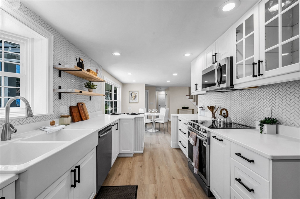 48 Bradford Road Natick, MA 01760 - Photo 15 of 42