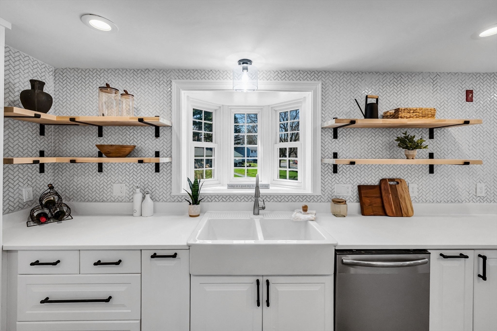 48 Bradford Road Natick, MA 01760 - Photo 17 of 42