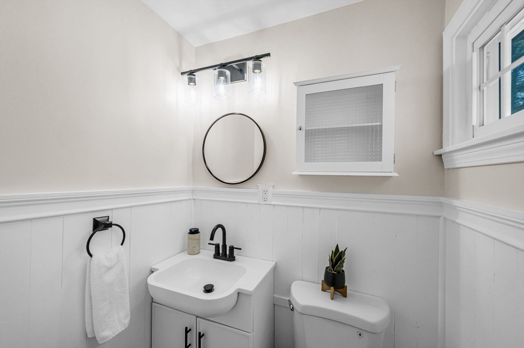 48 Bradford Road Natick, MA 01760 - Photo 28 of 42