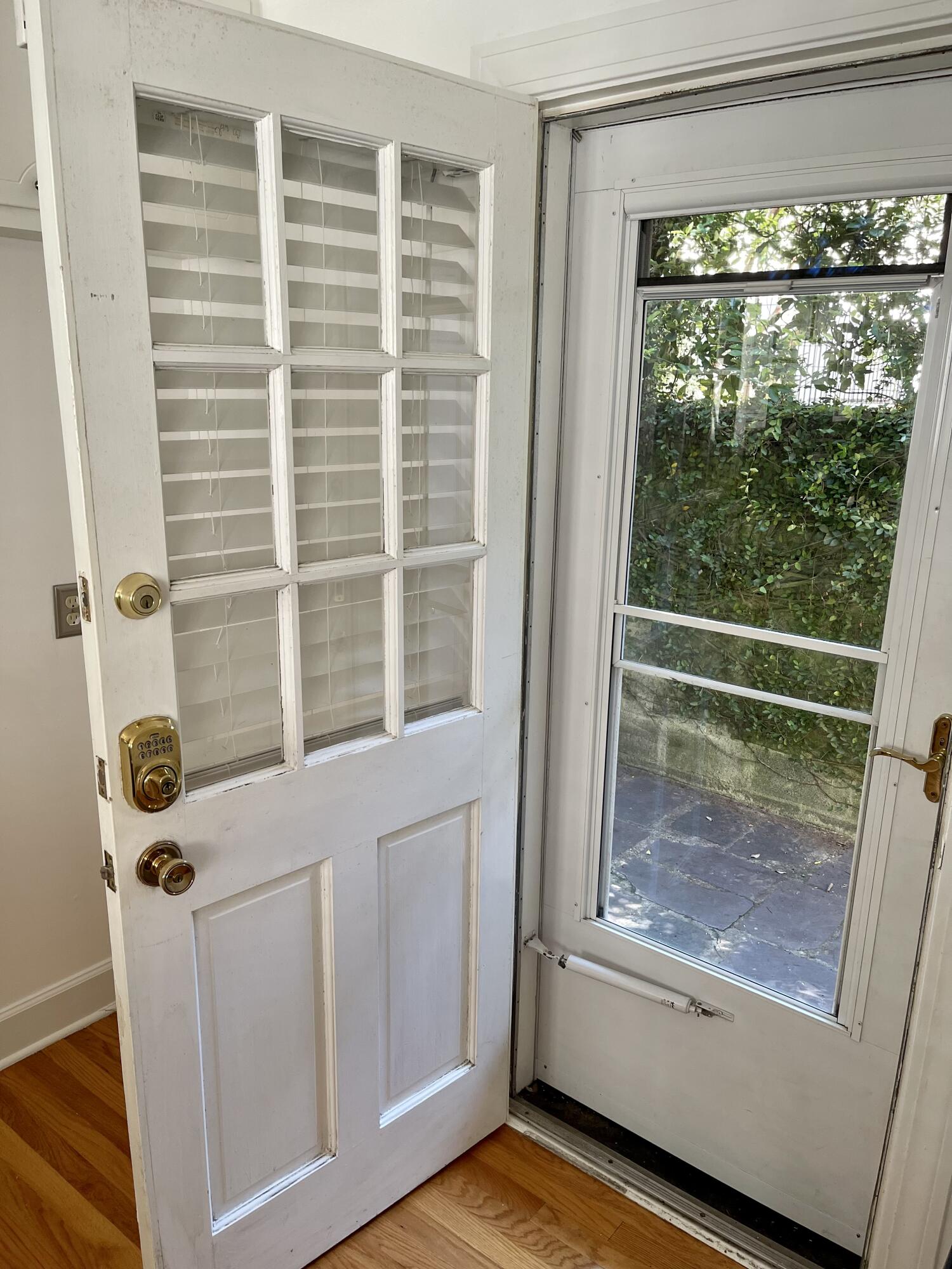 17 Rutledge Avenue, Unit 5 Charleston, SC 29401 - Photo 15 of 32 61F03EF1-7793-491A-84B8-4E7180E3B490