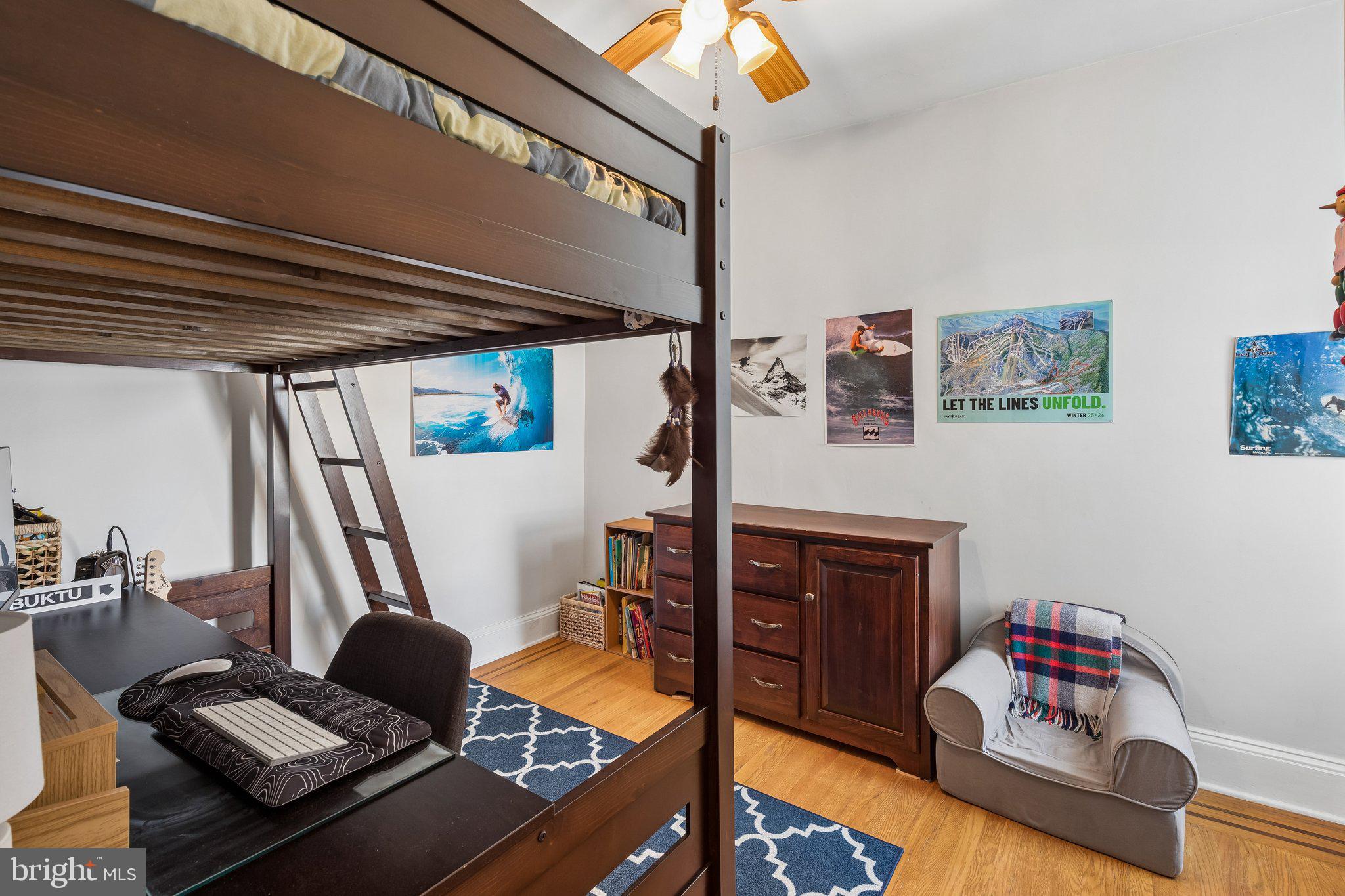 1109 Morris Street Philadelphia, PA 19148 - Photo 26 of 32 Middle Bedroom
