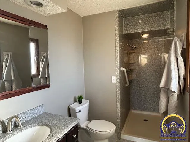 $315,000 | 3855 Southwest Gamwell Road, Topeka, KS 66610