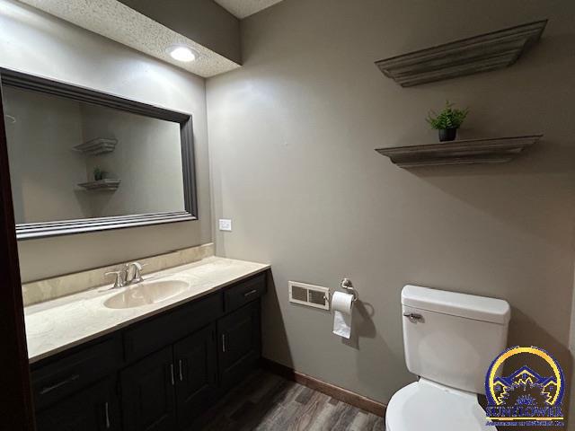 3855 Southwest Gamwell Road Topeka, KS 66610 - Photo 18 of 28