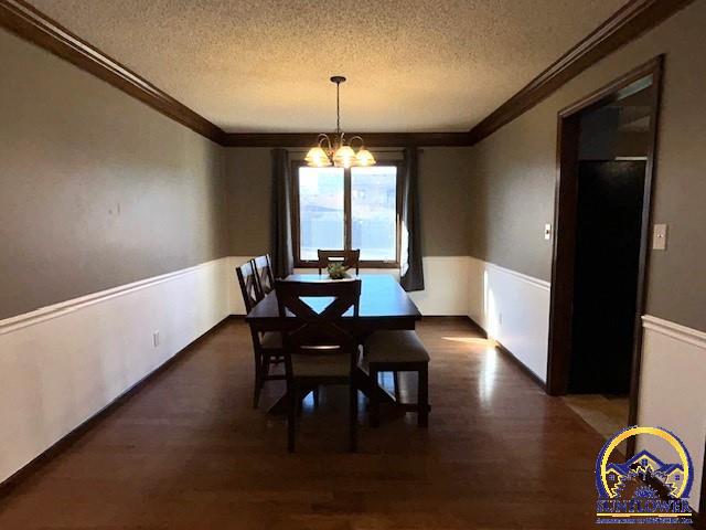 3855 Southwest Gamwell Road Topeka, KS 66610 - Photo 4 of 28