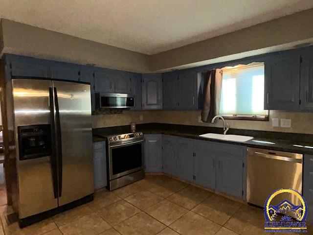 3855 Southwest Gamwell Road Topeka, KS 66610 - Photo 5 of 28