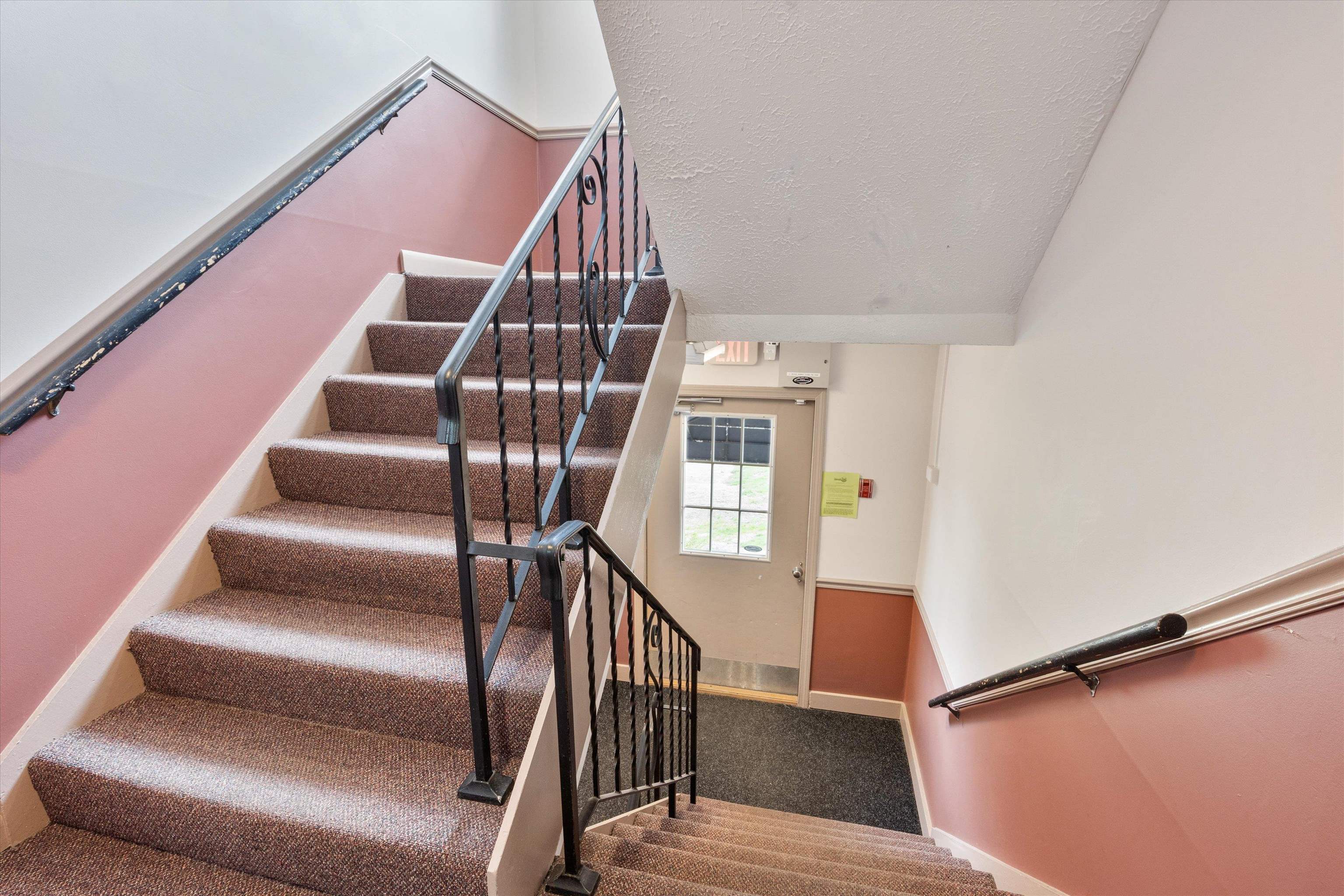 64 Dunbarton Road, Unit 2G Manchester, NH 03102 - Photo 17 of 31