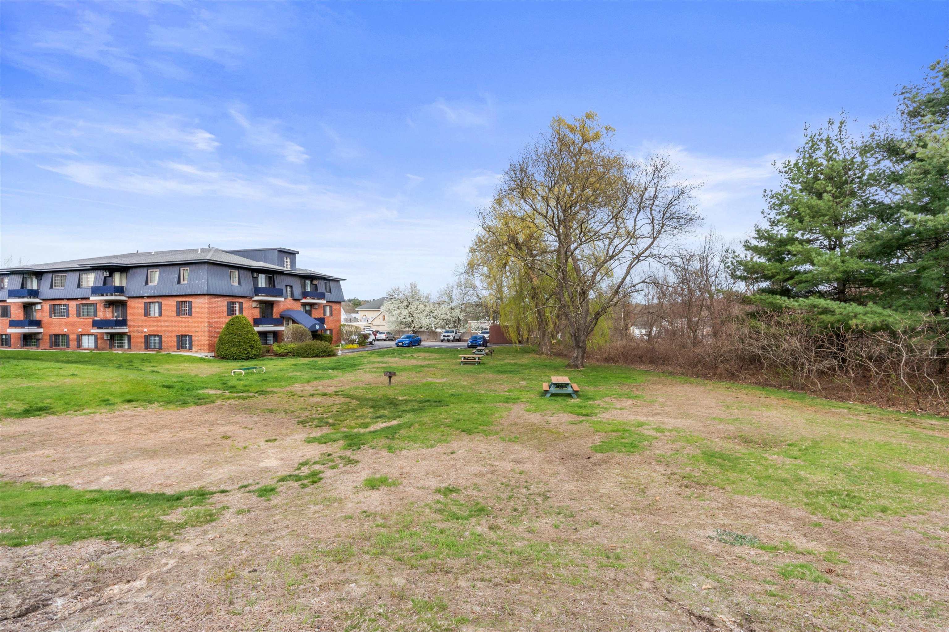 64 Dunbarton Road, Unit 2G Manchester, NH 03102 - Photo 20 of 31