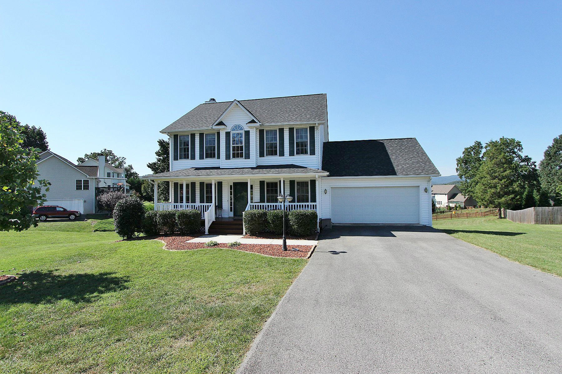 1303 Virginia Ridge Drive Hardy, VA 24101 - Photo 3 of 45 2