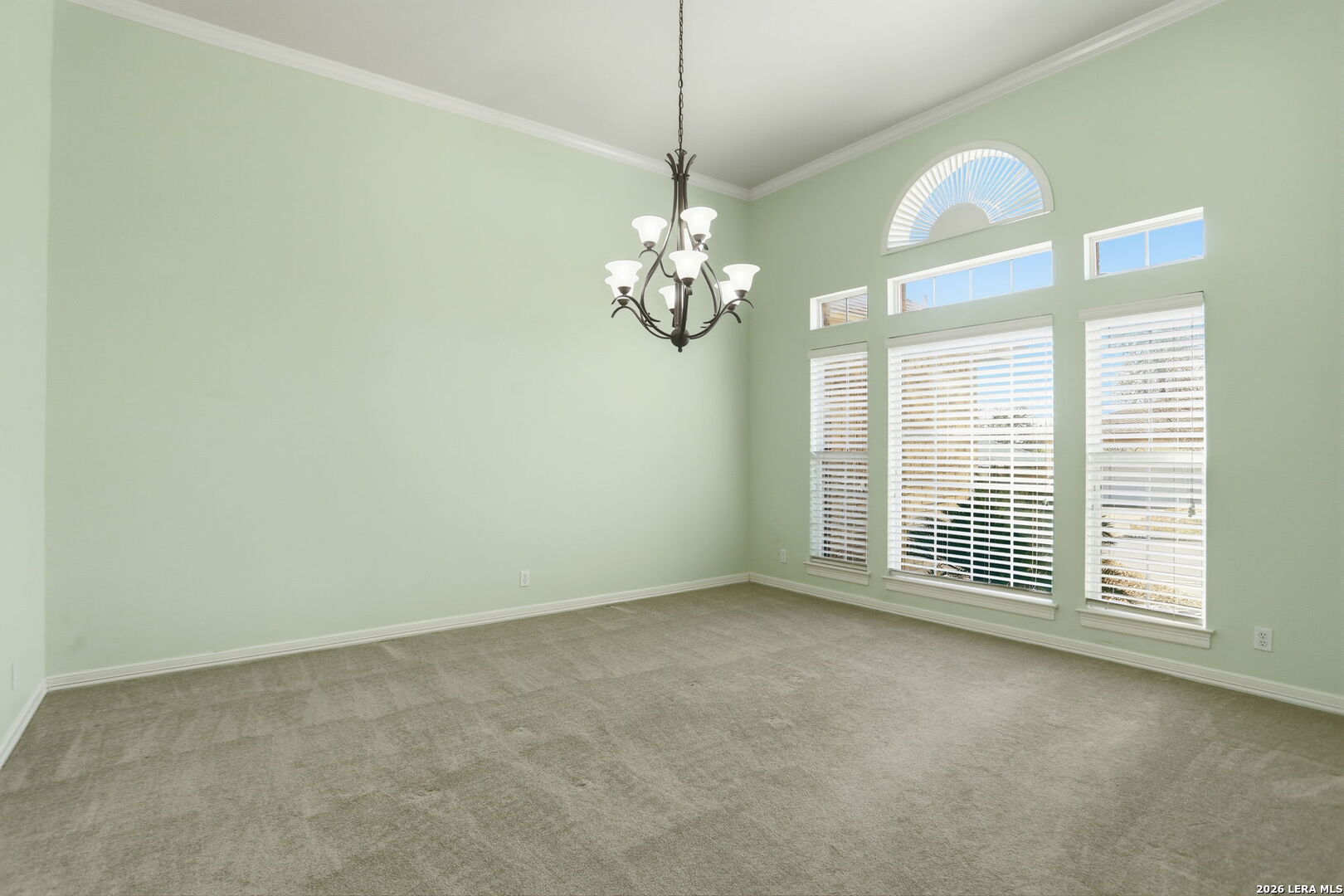 8814 Spanish Moss Windcrest, TX 78239 - Photo 7 of 50 a view of livingroom with window
