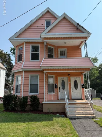 $1,700 | 1017 Hegeman Street, Unit 2, Schenectady, NY 12306