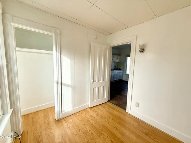 $1,700 | 1017 Hegeman Street, Unit 2, Schenectady, NY 12306