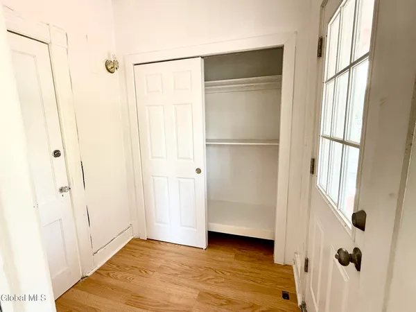 $1,700 | 1017 Hegeman Street, Unit 2, Schenectady, NY 12306