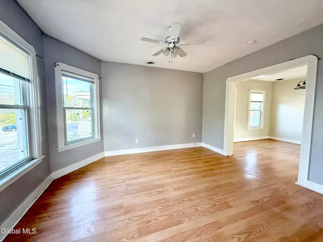 $1,700 | 1017 Hegeman Street, Unit 2, Schenectady, NY 12306