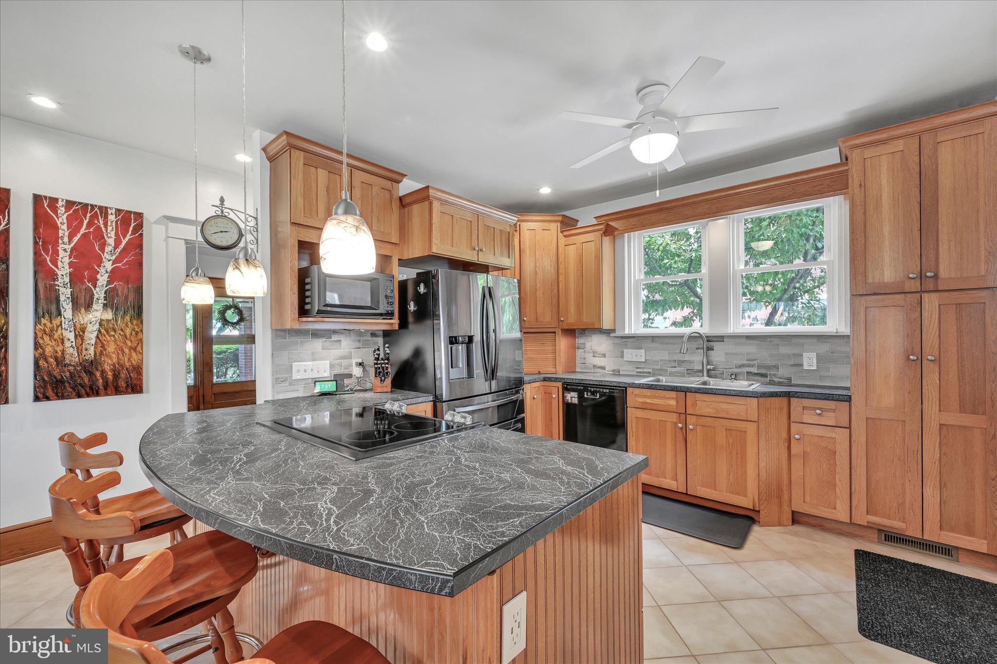 132 East Harrisburg Avenue Elizabethtown, PA 17022 - Photo 11 of 33