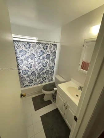 $2,100 | 10357 North Kendall Drive, Unit DD8, Miami, FL 33176