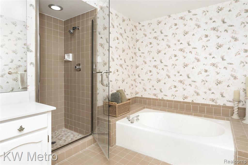 1659 North Kilburn Road Rochester Hills, MI 48306 - Photo 28 of 42