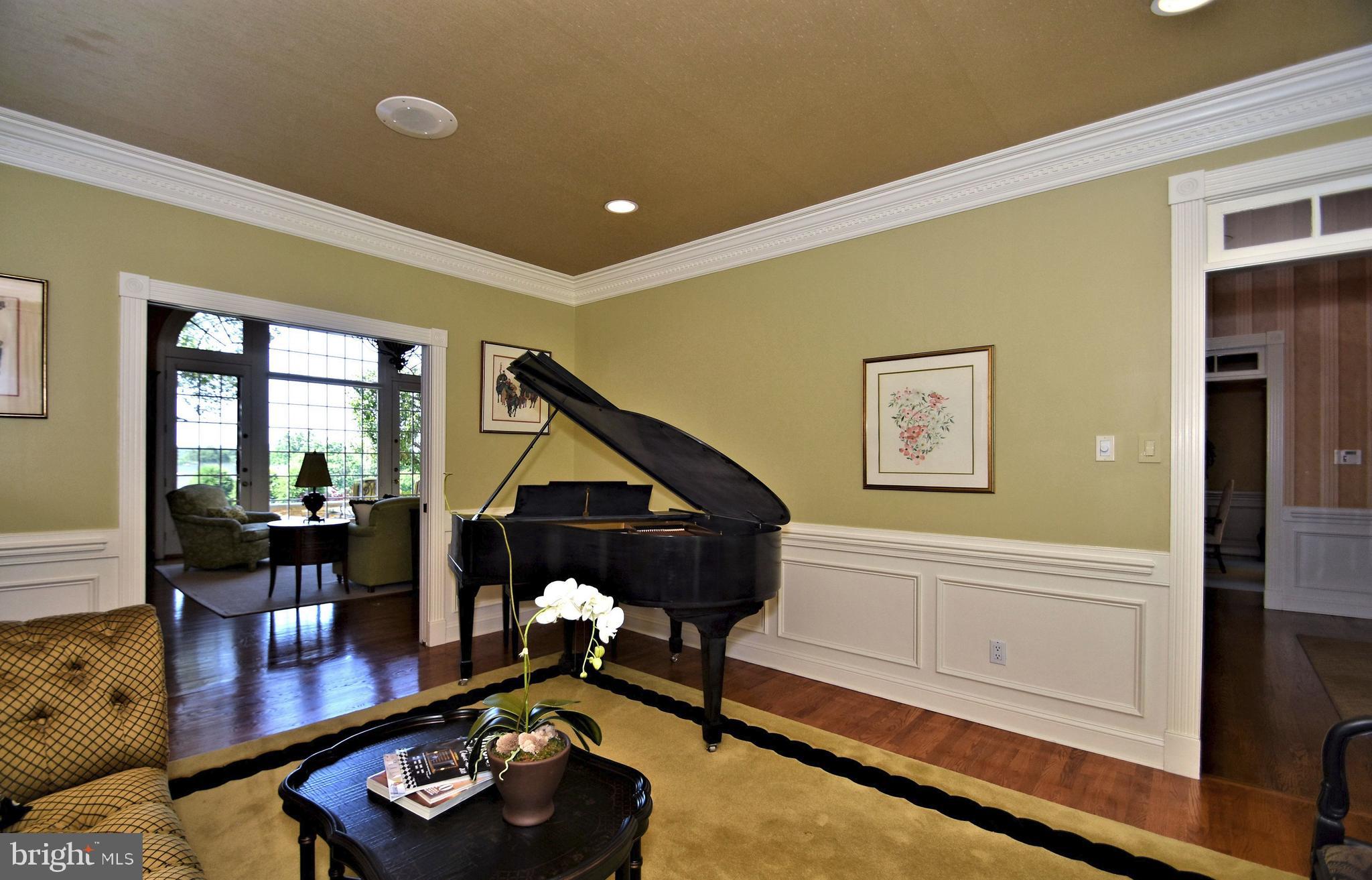 334 Ridge Avenue Newtown, PA 18940 - Photo 6 of 44