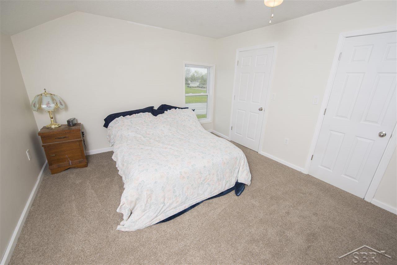 1365 Midland Road Saginaw, MI 48638 - Photo 11 of 22 31349015-10.JPG