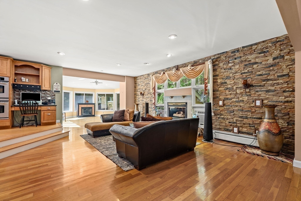 9 Abby Road Westford, MA 01886 - Photo 14 of 41