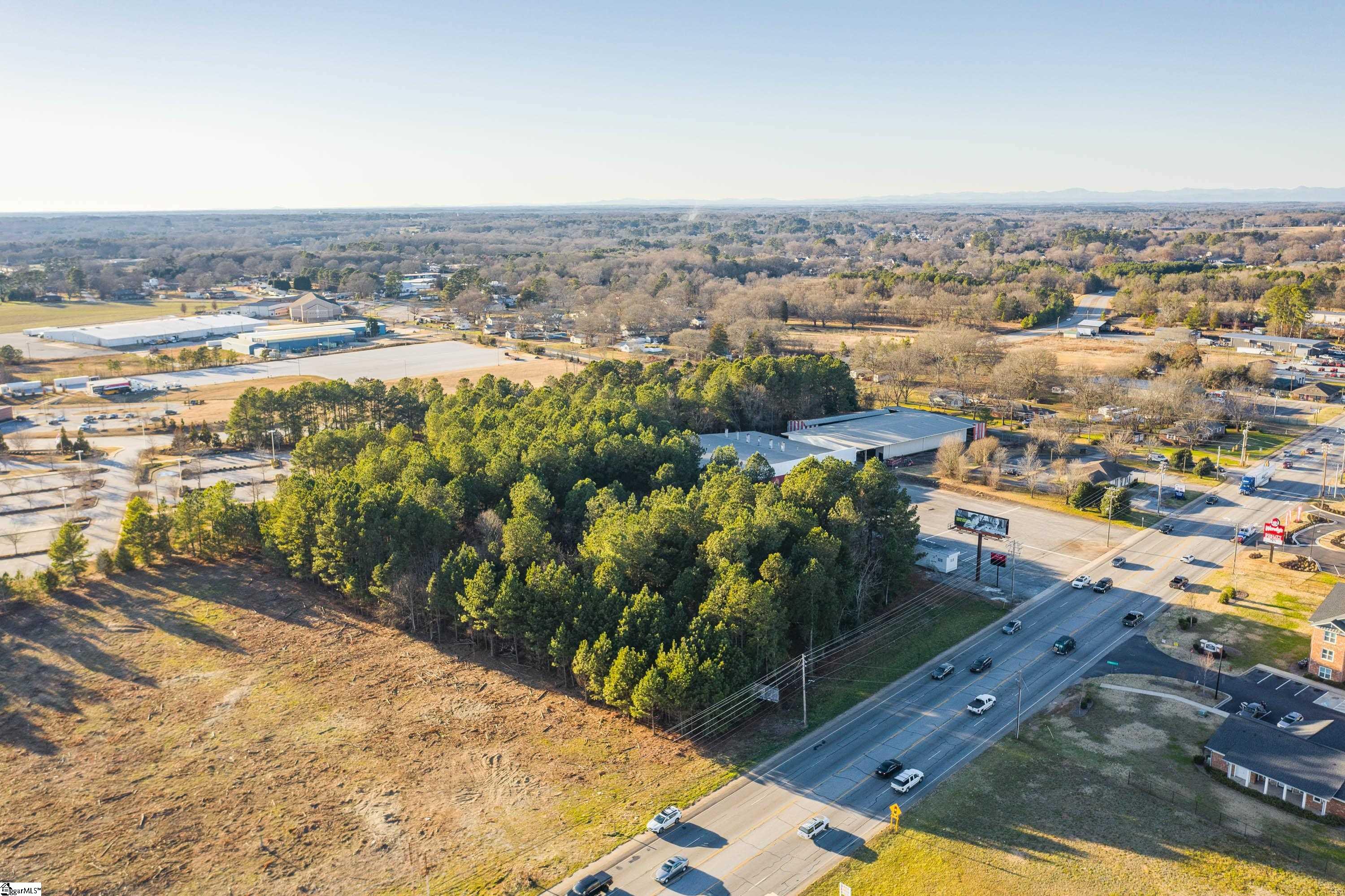323 Pearman Dairy Road Anderson, SC 29625 - Photo 5 of 8