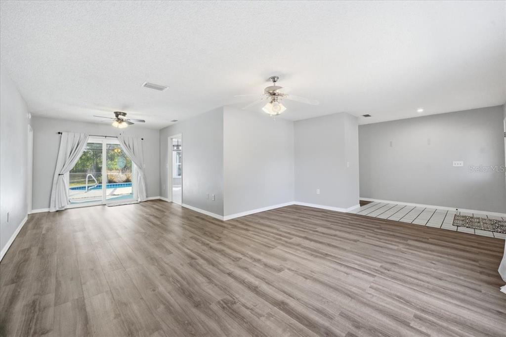 8370 Windridge Way Weeki Wachee, FL 34613 - Photo 10 of 45