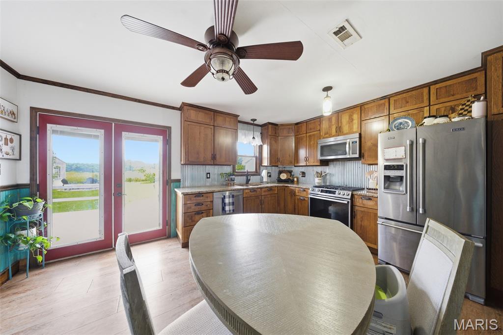 24320 Innsbruck Road Lebanon, MO 65536 - Photo 6 of 35