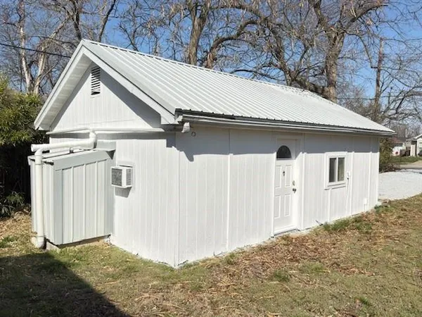 $169,000 | 609 West Lee Street, Nevada, MO 64772